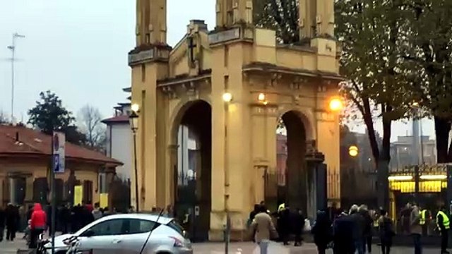 Verso lo stadio: video