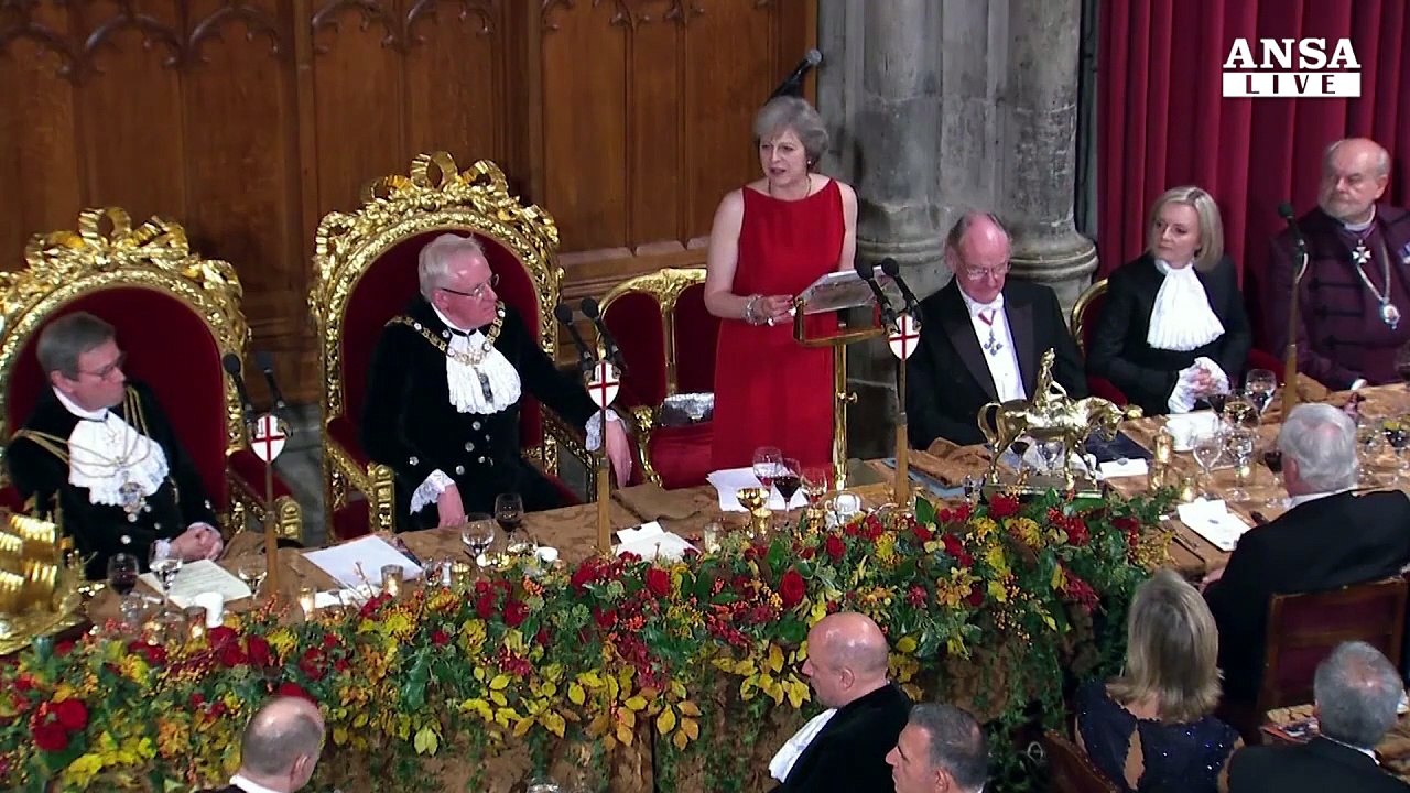 May: "La Brexit non mi fa dormire"