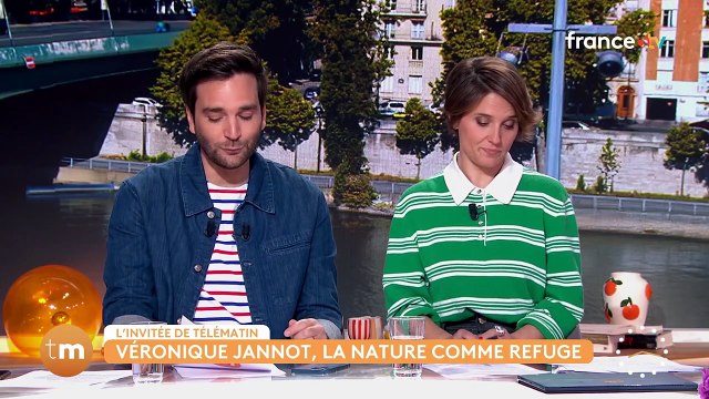 Véronique Jannot sur le plateau de Télématin
