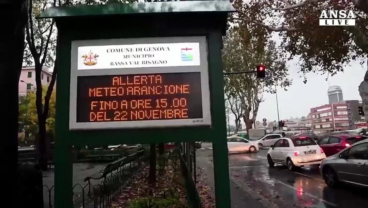 Allerta meteo in Liguria, frane e fulmini