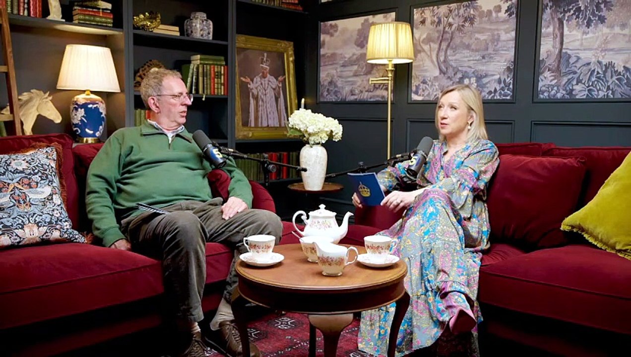 Catching Up With The Royals S01E18