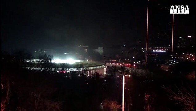 Turchia, doppia esplosione a Istanbul, oltre 40 morti