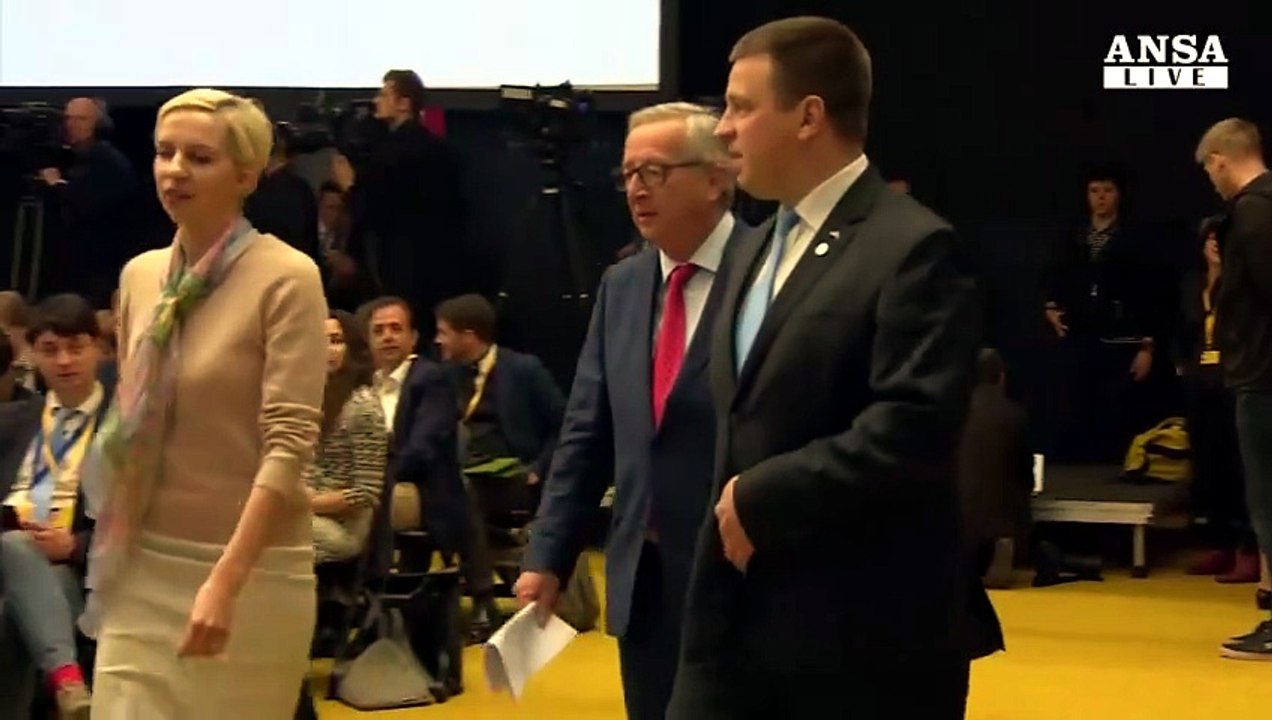 Juncker: su migranti sforzi extra per aiutare Italia e Grecia