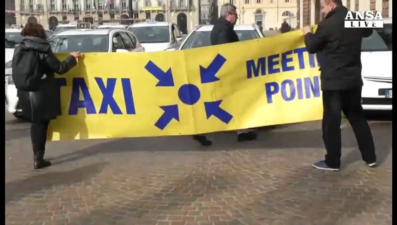 Taxi fermi anche a Torino