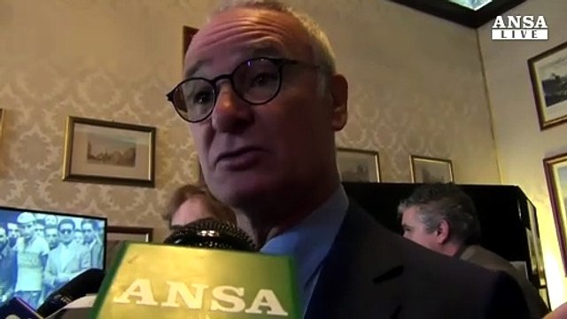 Ranieri esonerato dal Leicester, insorge la rete