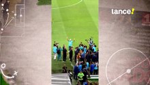 Neymar é ovacionado no Maracanã