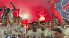 Brutal celebración del PSG en el Parque de los Príncipes: ¡Son campeones!
