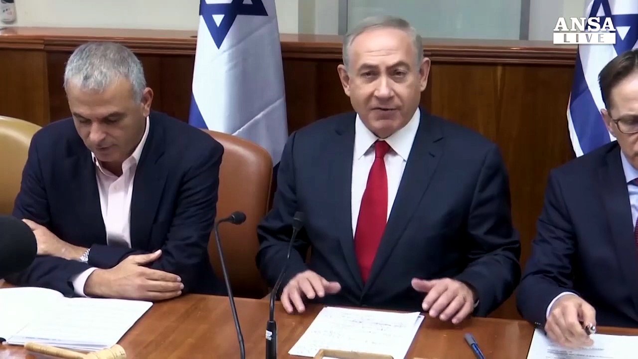 Israele spinge su insediamenti
