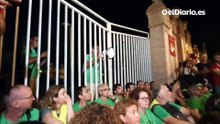 Los profesores se encierran en la Conselleria de Educación valenciana tras la negativa de la consellera Ortí a reabrir la negociación salarial
