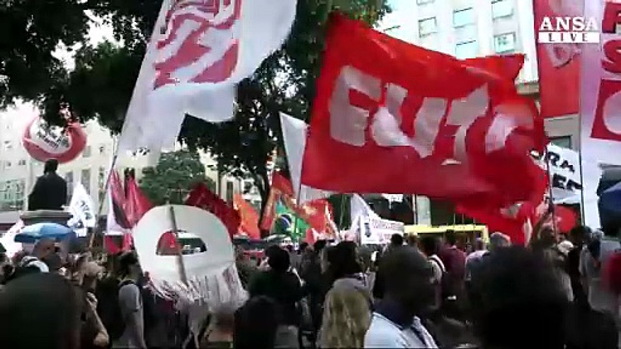 Brasile, in piazza contro la riforma delle pensioni