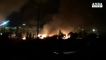 Francia, fiamme nel campo dei rifugiati