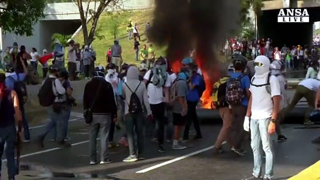Venezuela: ministro Esteri minaccia ritiro da Osa