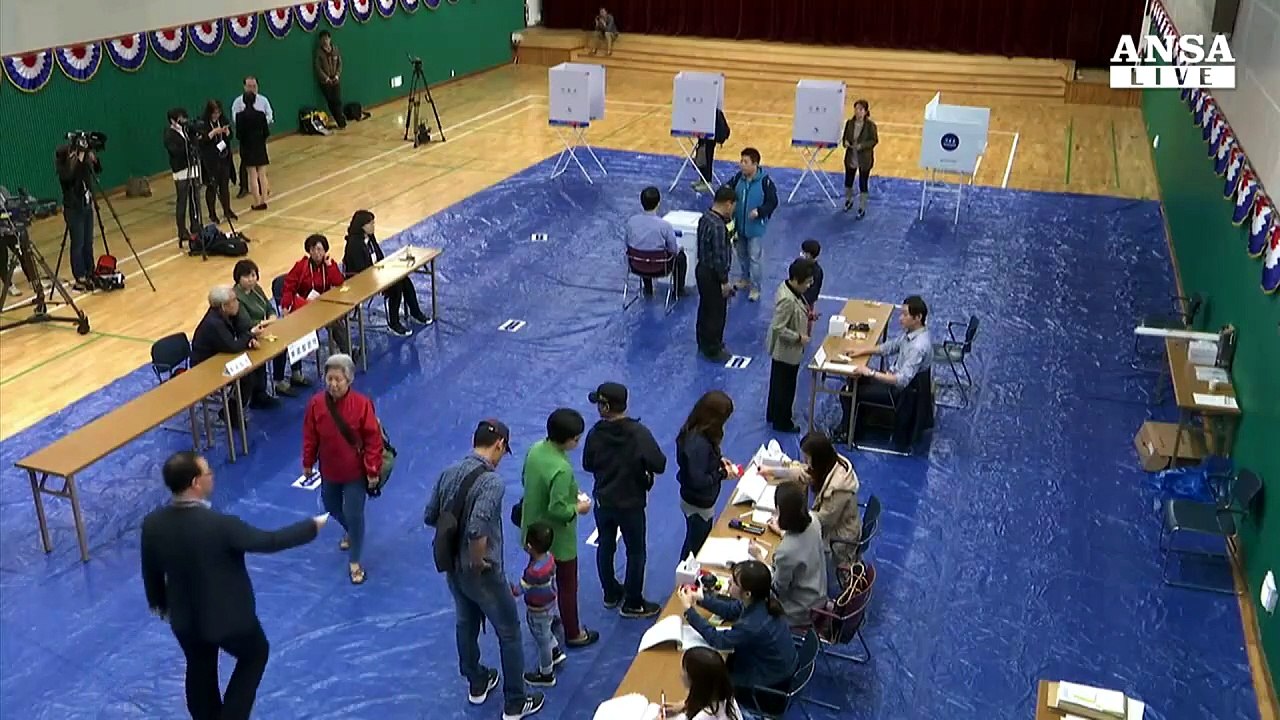 Corea Sud: in corso voto, si sceglie presidente dopo Park