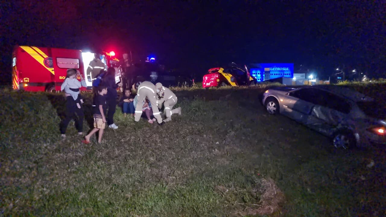 Acidente na BR-467 deixa três pessoas feridas e mobiliza equipes de resgate em Cascavel