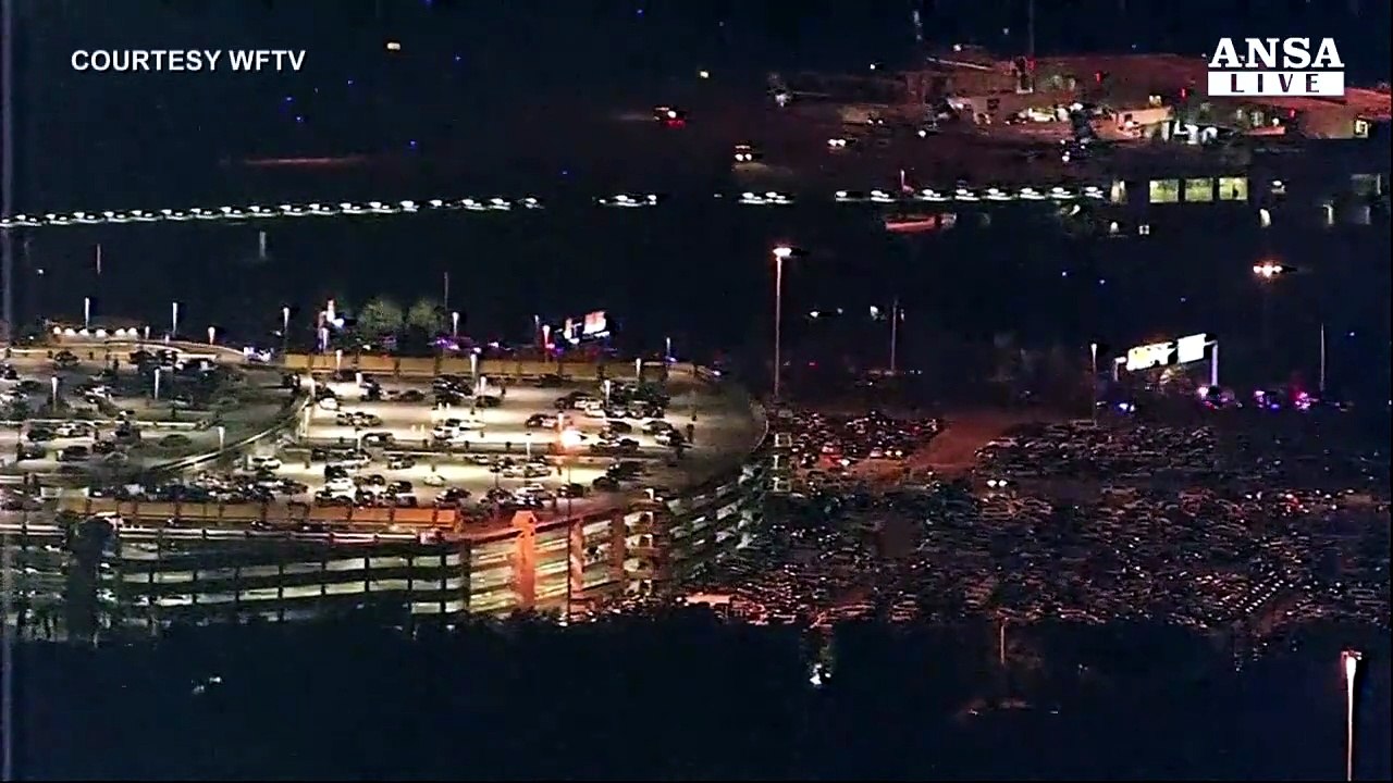 Armato in aeroporto, allarme a Orlando