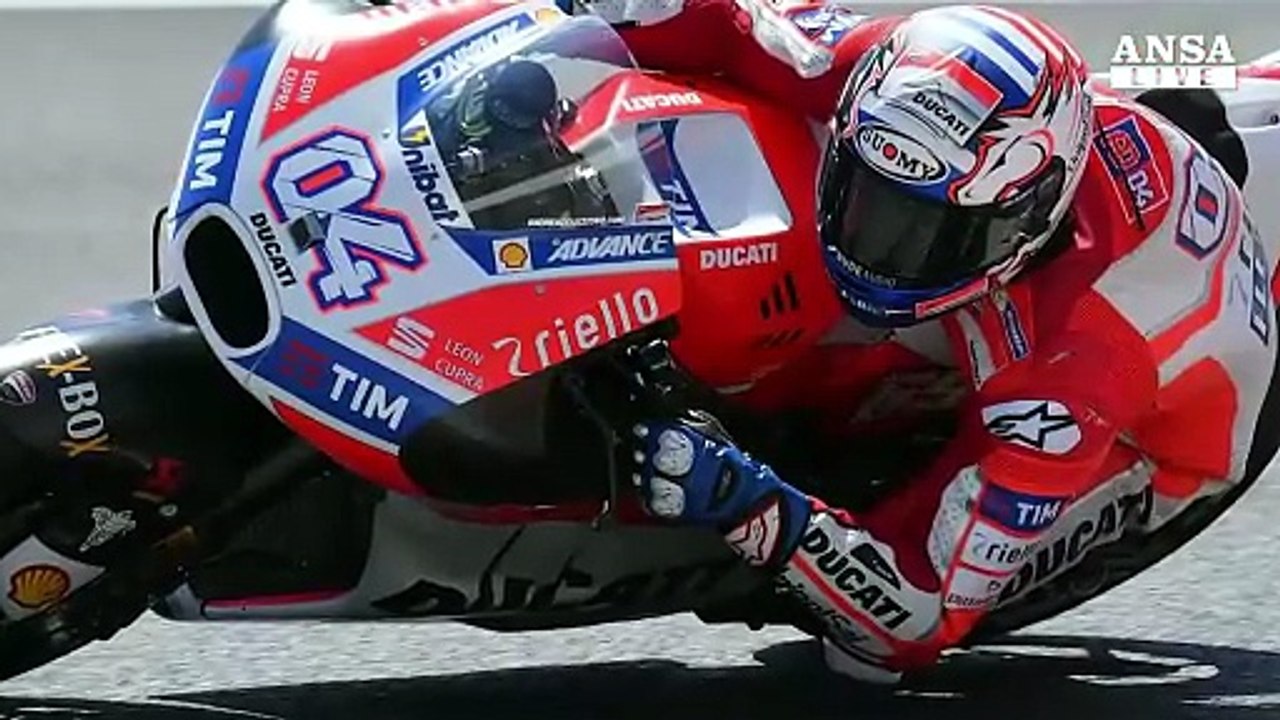 Motogp, Rossi trionfa ad Assen