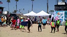In California spopola il dog surf