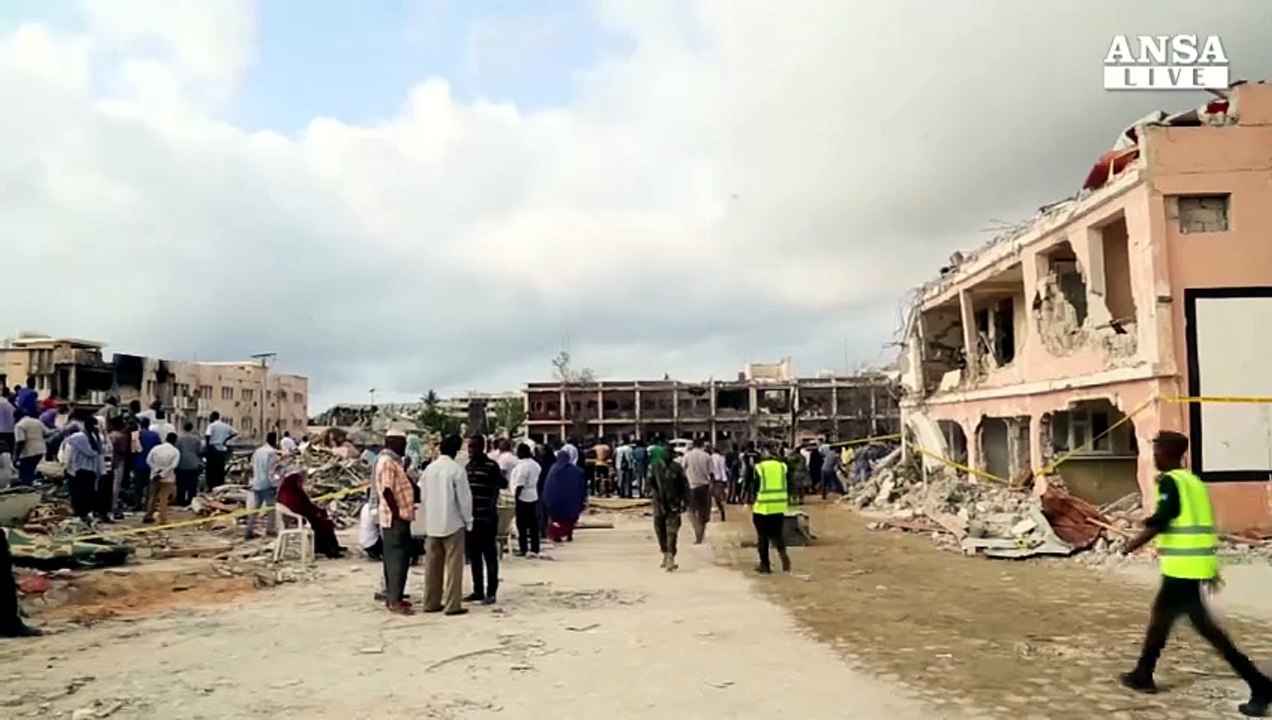 Somalia: strage con camion-bomba, morti salgono a 53