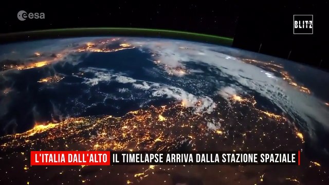 AstroPaolo filma i fulmini sull'Italia e fotografa un'aurora