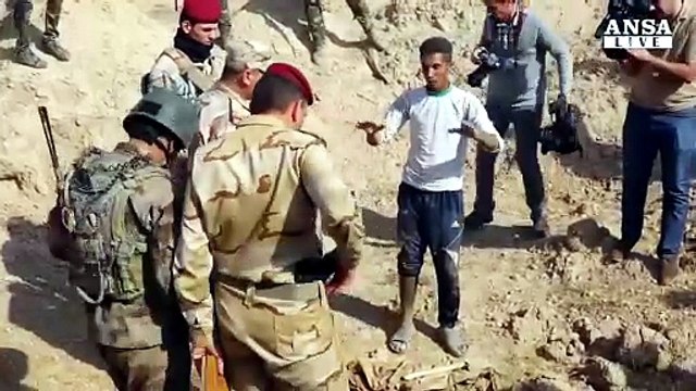 Isis, fosse comuni con 400 corpi trovate in Iraq