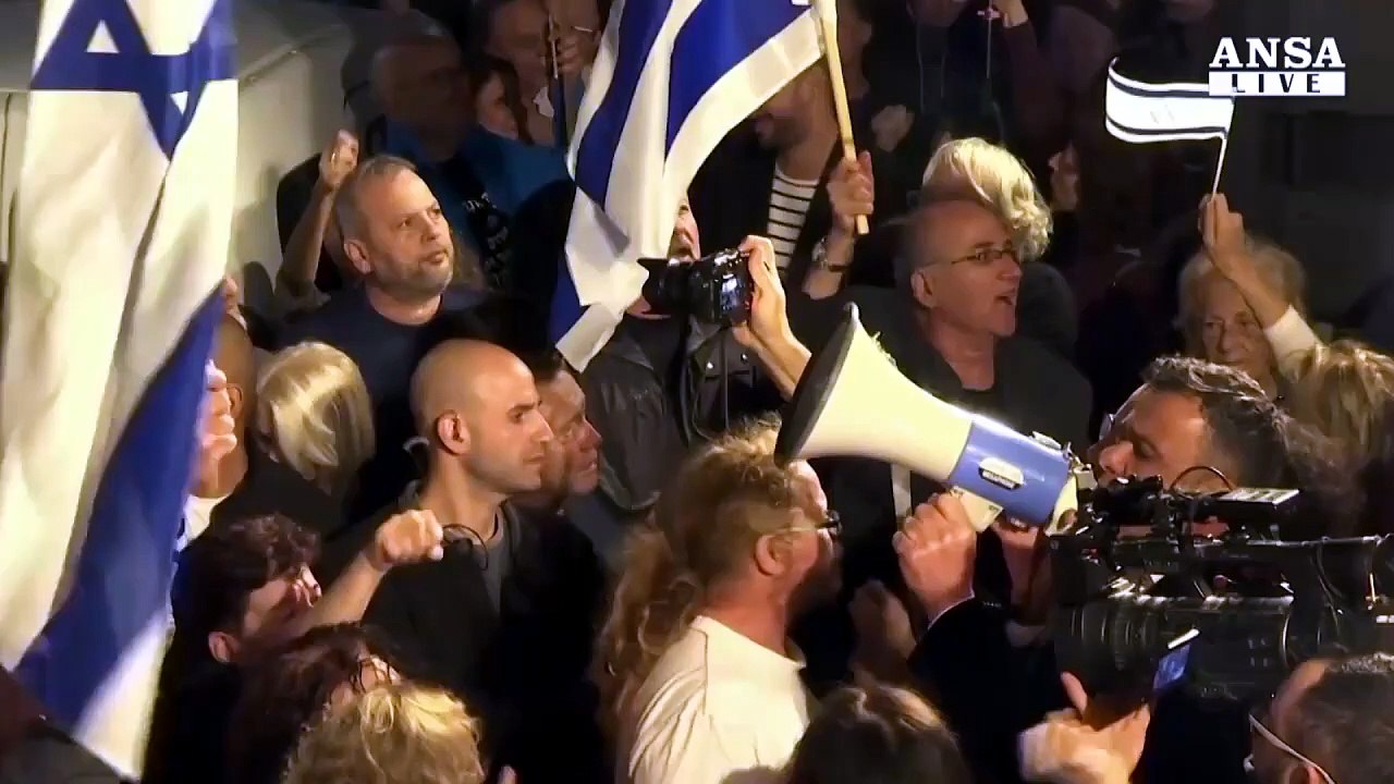 Israele, protesta anti-Netanyahu