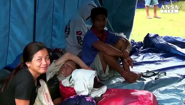 Vulcano minaccia Bali, 50 mila evacuati