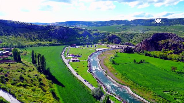 Bir yanda piknik, bir yanda rafting: Yozgat'ta bayramın favorileri mesire alanları oldu