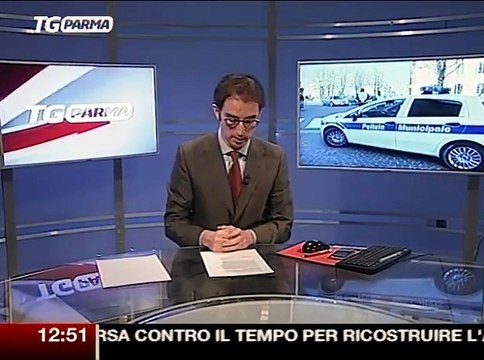 Urta un ciclista e se ne va: caccia all'auto pirata