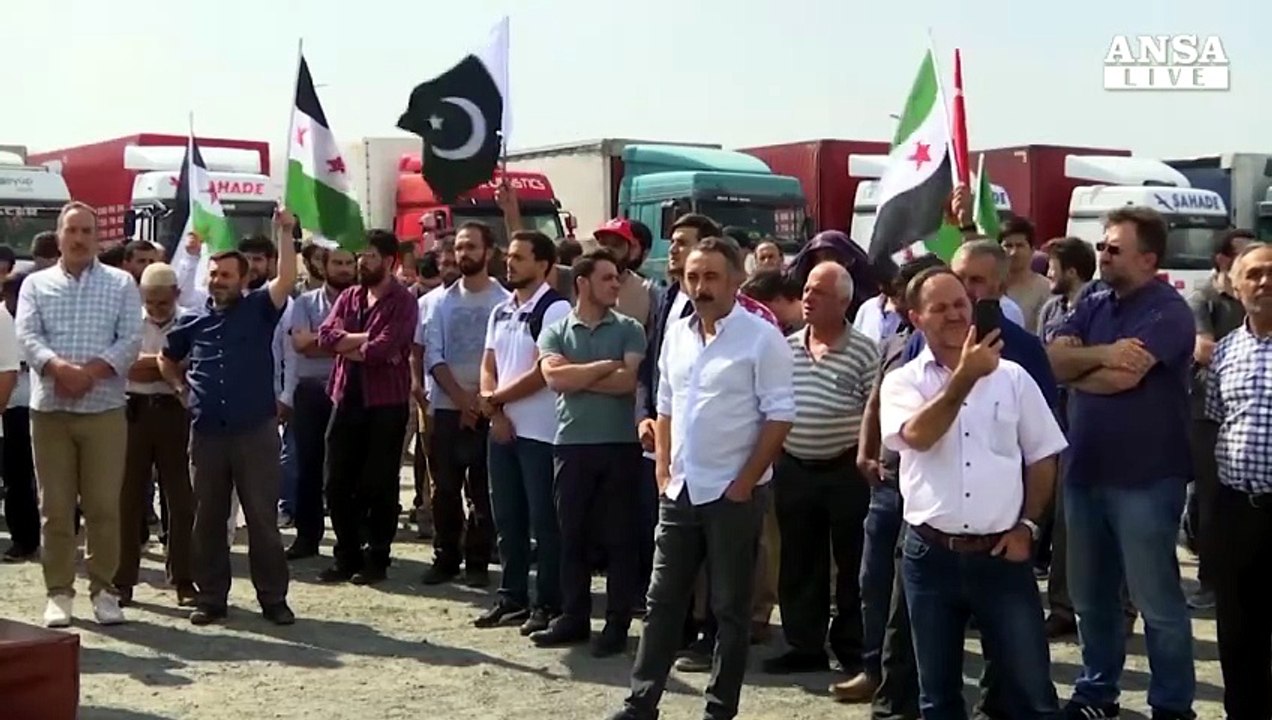 Accordo Putin-Erdogan per zona cuscinetto a Idlib