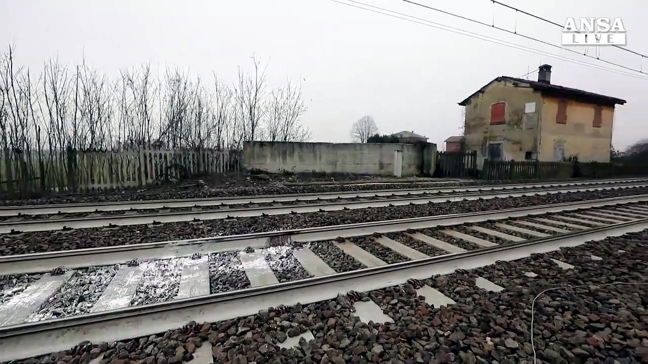 Travolta dal treno, ma era gia' morta