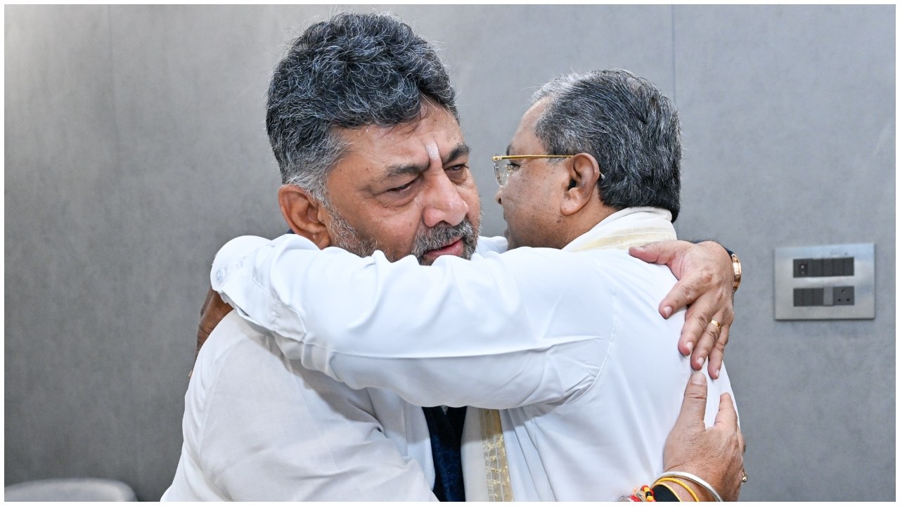ಅಸಹಾಯ ಶೂರ ಸಿದ್ದರಾಮಯ್ಯ.. ರೋಚಕ ಅಧ್ಯಾಯ! ಗಣಿ ಧಣಿಗಳ ಗಡಗಡ ನಡುಗಿಸಿದ ಮಾಸ್ ಲೀಡರ್! ಅಹಿಂದ ನಾಯಕನ ಚರಿತ್ರೆ!