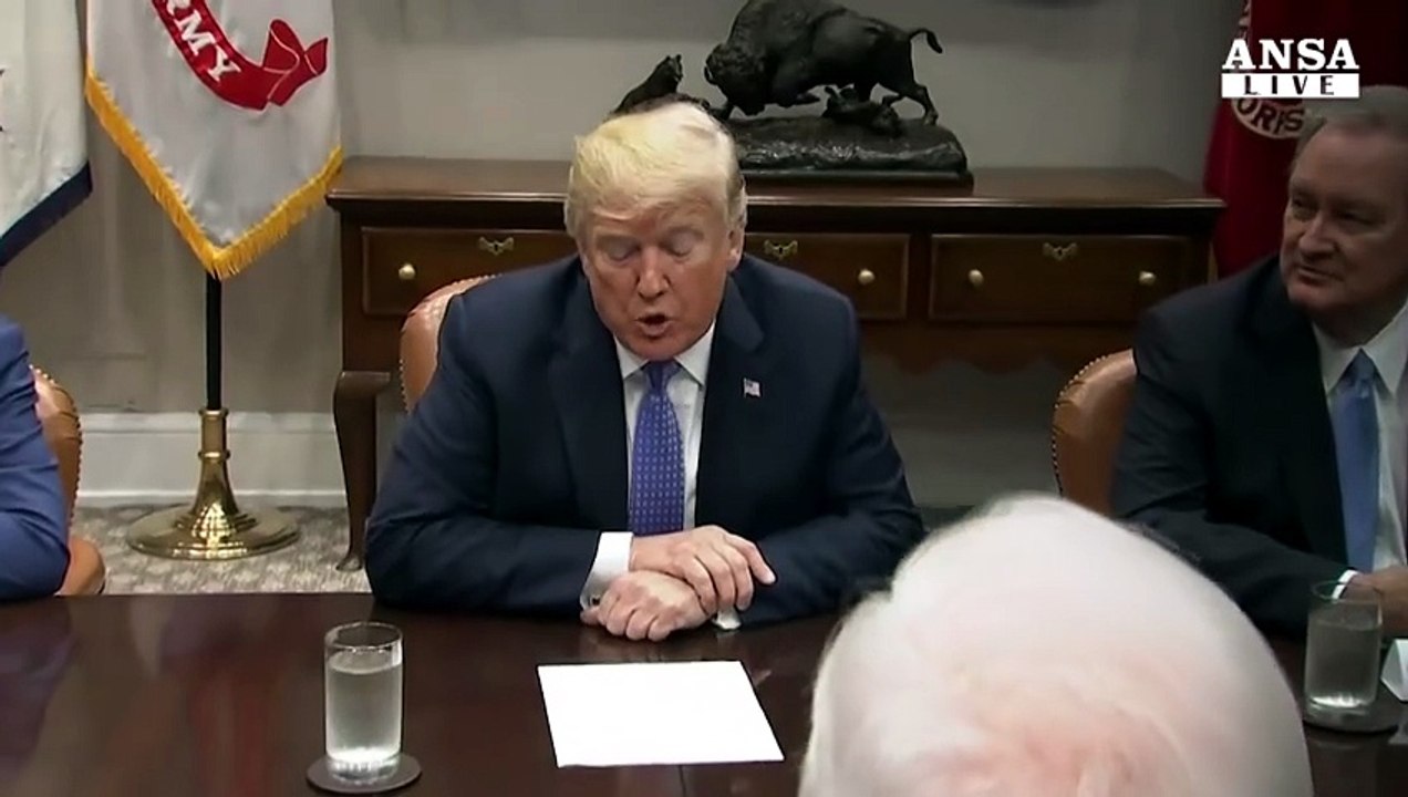 Trump twitta a difesa dei bianchi del Sudafrica