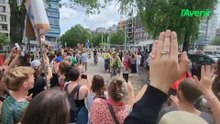 Profs en colère : Le périple épiscolaire des facteurs à bicyclette à Liège