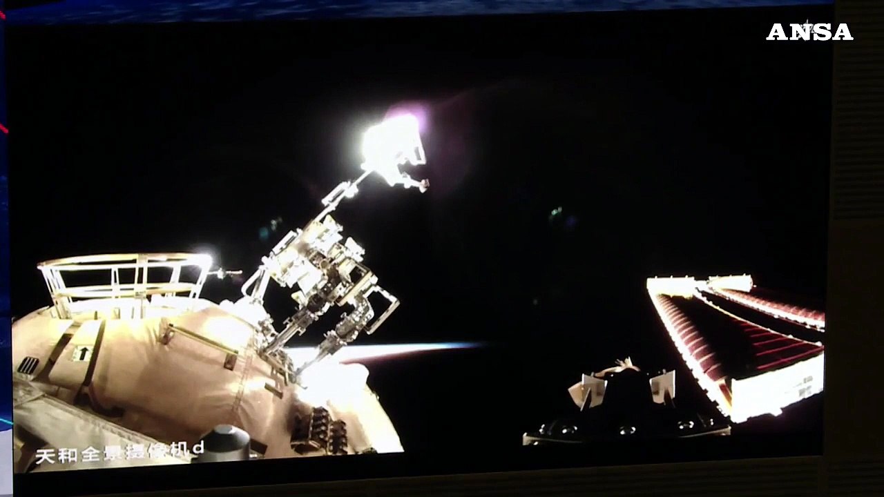 Il modulo di laboratorio cinese Wentian aggancia il modulo centrale Tianhe