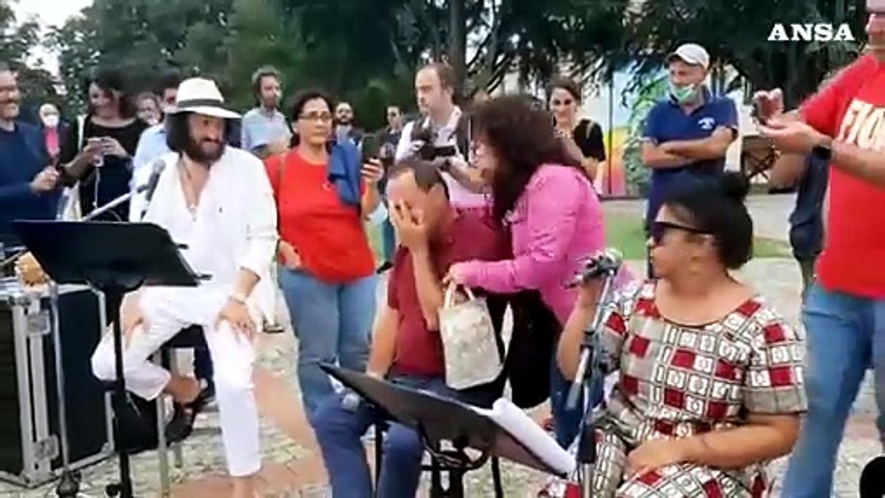 Mimmo Lucano: "ho aiutato gli altri, lo Stato mi ripaga cosi'"