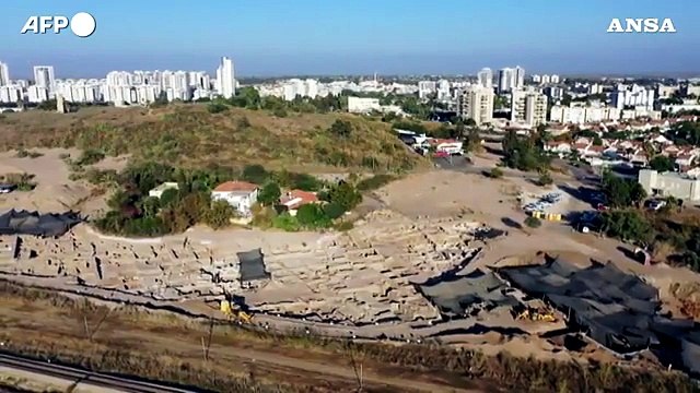 Archeologia: Israele, scoperta un'immensa azienda vinicola