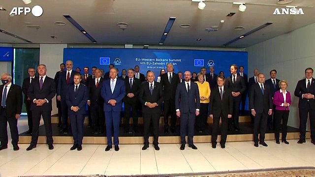 Ue avanti sulla difesa comune: La Nato guarda meno all'Europa