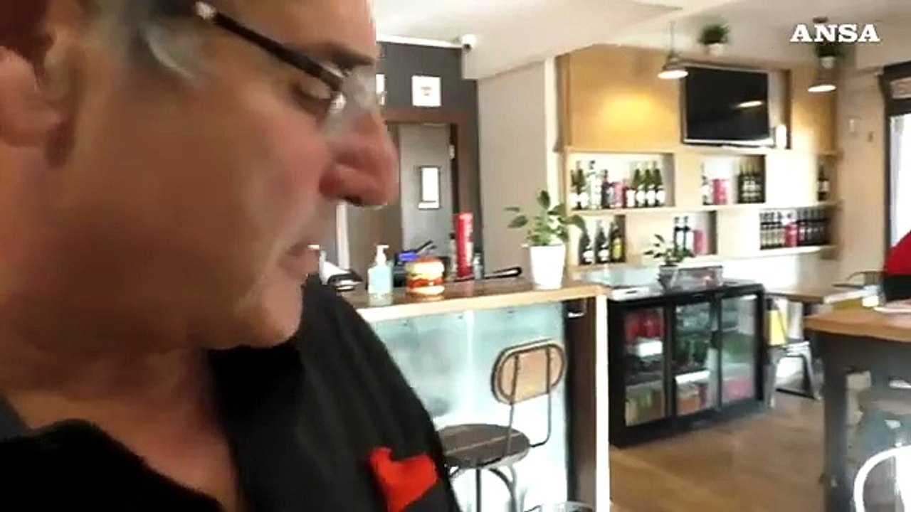 Buzzi apre un bar a tema Romanzo Criminale: "Condannato in base a una fiction"