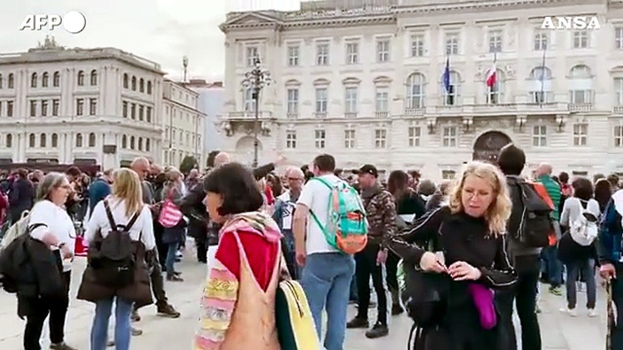 Boom di contagi nei Paesi senza Green pass e mascherine
