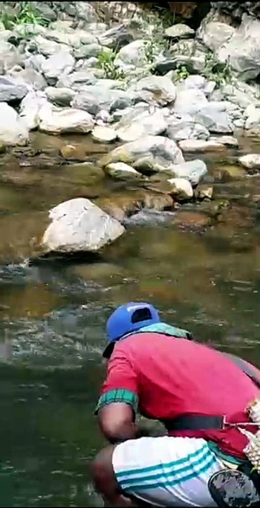 cast net fishing in Nepal |