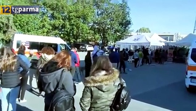 Terza dose negli hub e dai medici di famiglia: previsto l'aumento delle positività