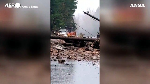 Maltempo in Canada, inondazioni e frane in British Columbia