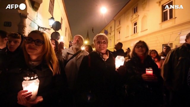 Covid, Croazia: centinaia di persone a Zagabria protestano contro le nuove restrizioni