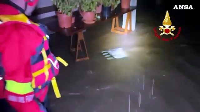 Maltempo in Gallura, i vigili del fuoco soccorrono sei persone