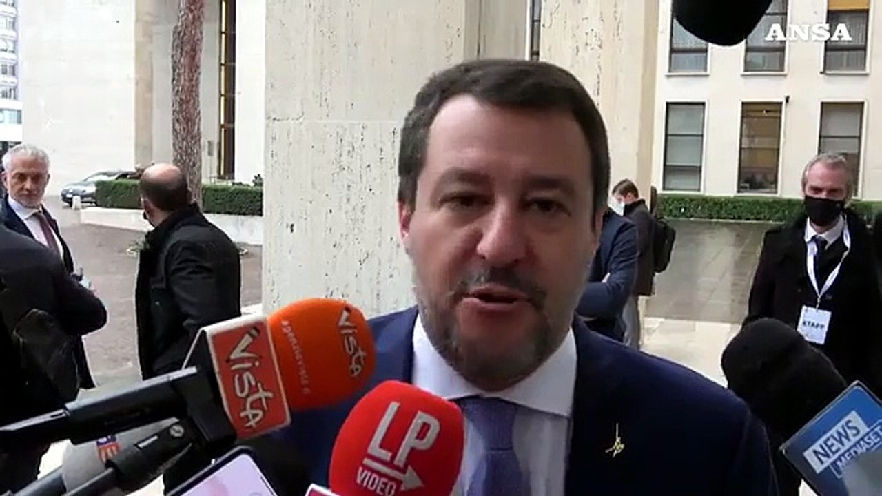 Tim, M5s-Lega-Fi:  il governo usi il Golden Power"