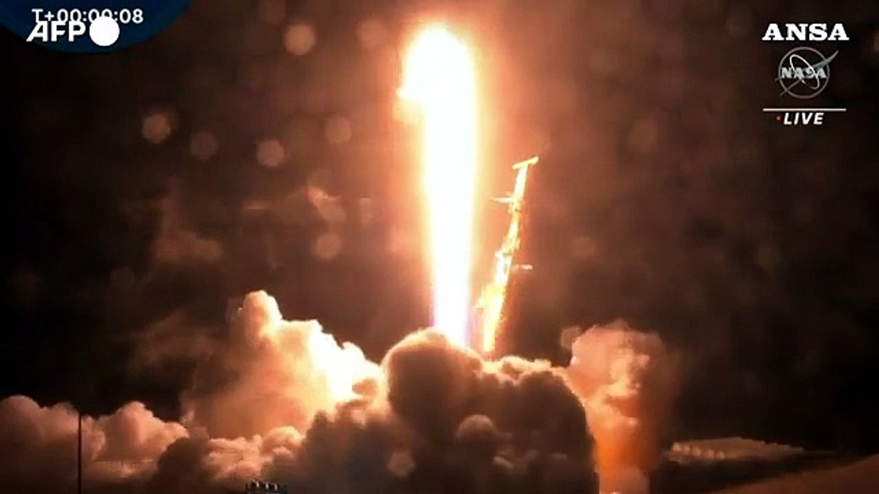 E' partita Dart, la prima missione per deviare un asteroide