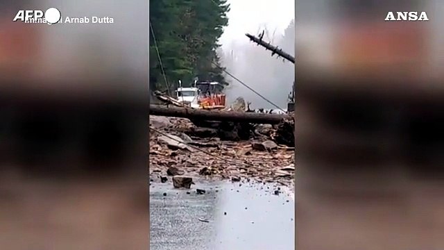 Maltempo in Canada, inondazioni e frane in British Columbia