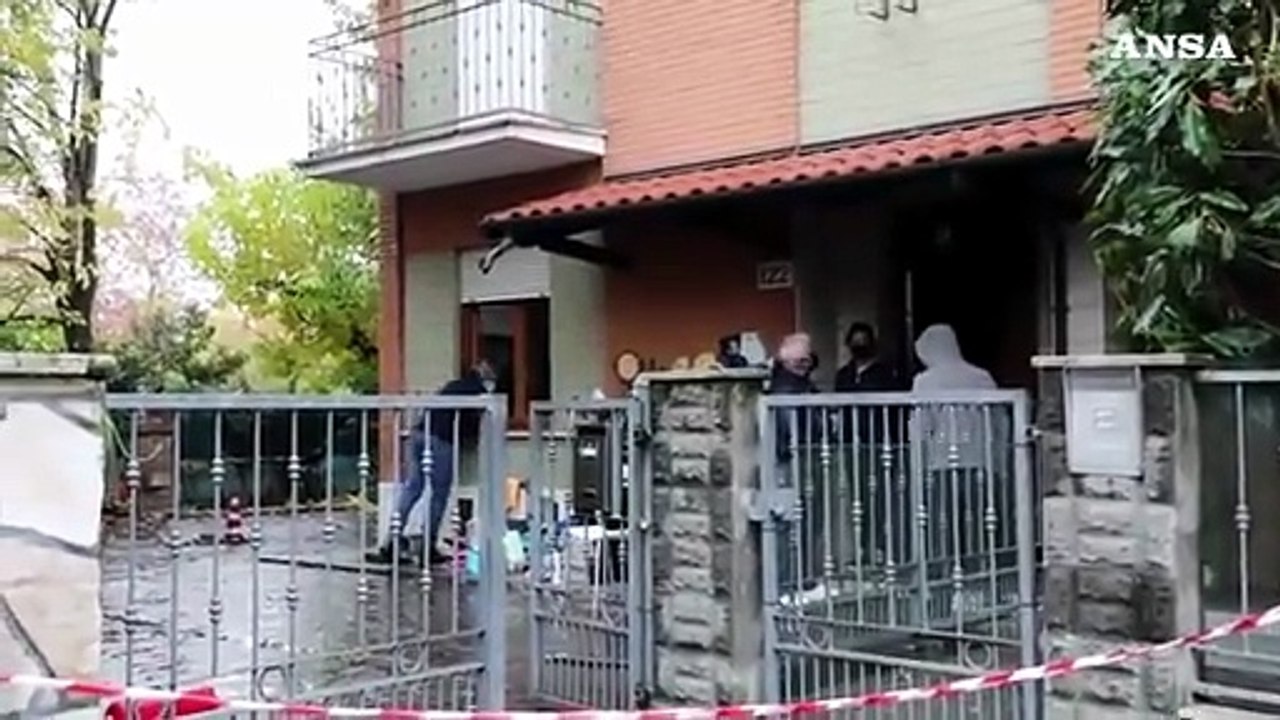 Modena, uomo di 48 anni uccide la madre e si costituisce