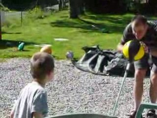 siméon pushing ball