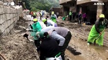 Piogge torrenziali in Peru', operai e abitanti al lavoro nelle zone alluvionate